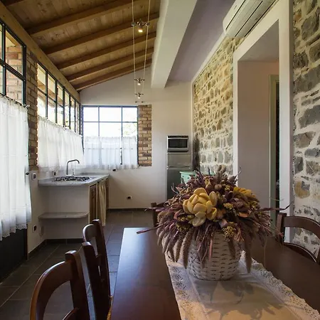 Ada Musso Ss Alloggio per agriturismo *